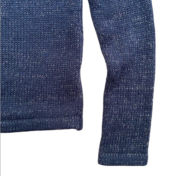 Willow & Clay Blue Off-The-Shoulder Gold Metallic Thread Sweater Size Small - Picture 6 of 7